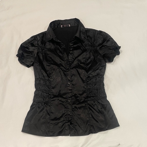 Button Down Top - Picture 1 of 7